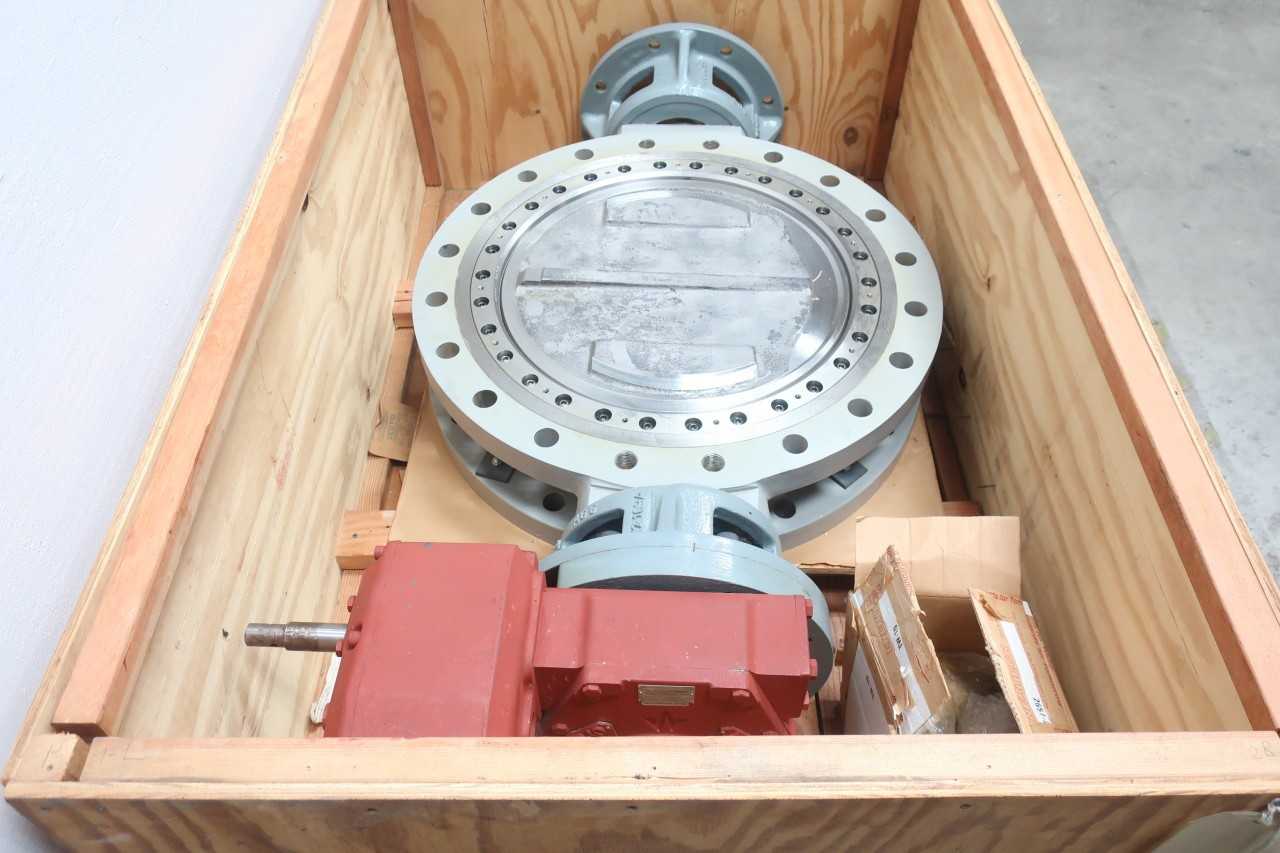 ENERTECH MAK MFG50/R12 OPPERMAN MASTERGEAR STEEL FLANGED 24IN BUTTERFLY VALVE - BUTTERFLY VALVE