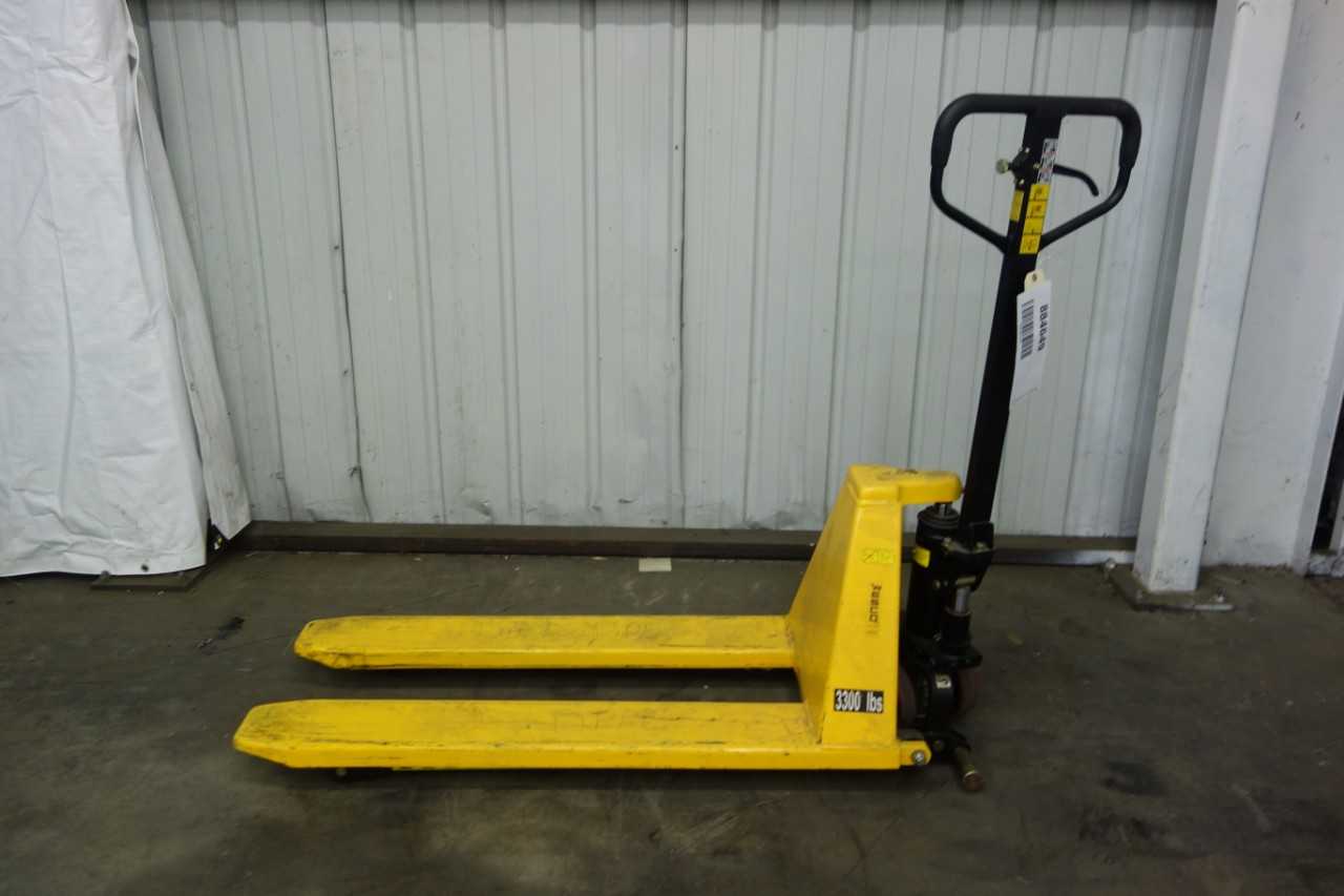 WESCO HAND PALLET TRUCK - HYDRO EXCAVATOR TRUCKS