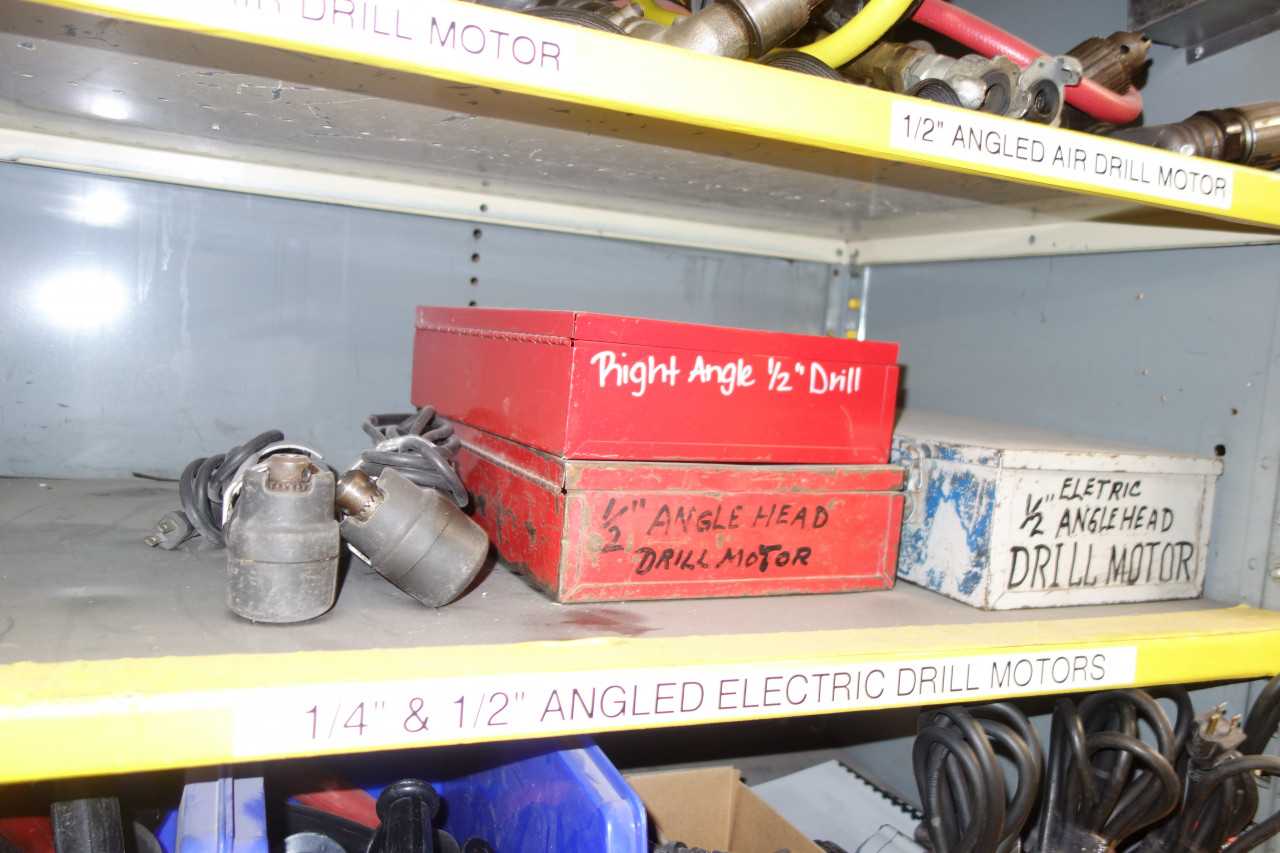 Lot of Assorted Milwaukee 1/4" 3/8" 1/2" Electric Drills 0124-1, 0130, 1001 - ELECTRIC POWER TOOLS