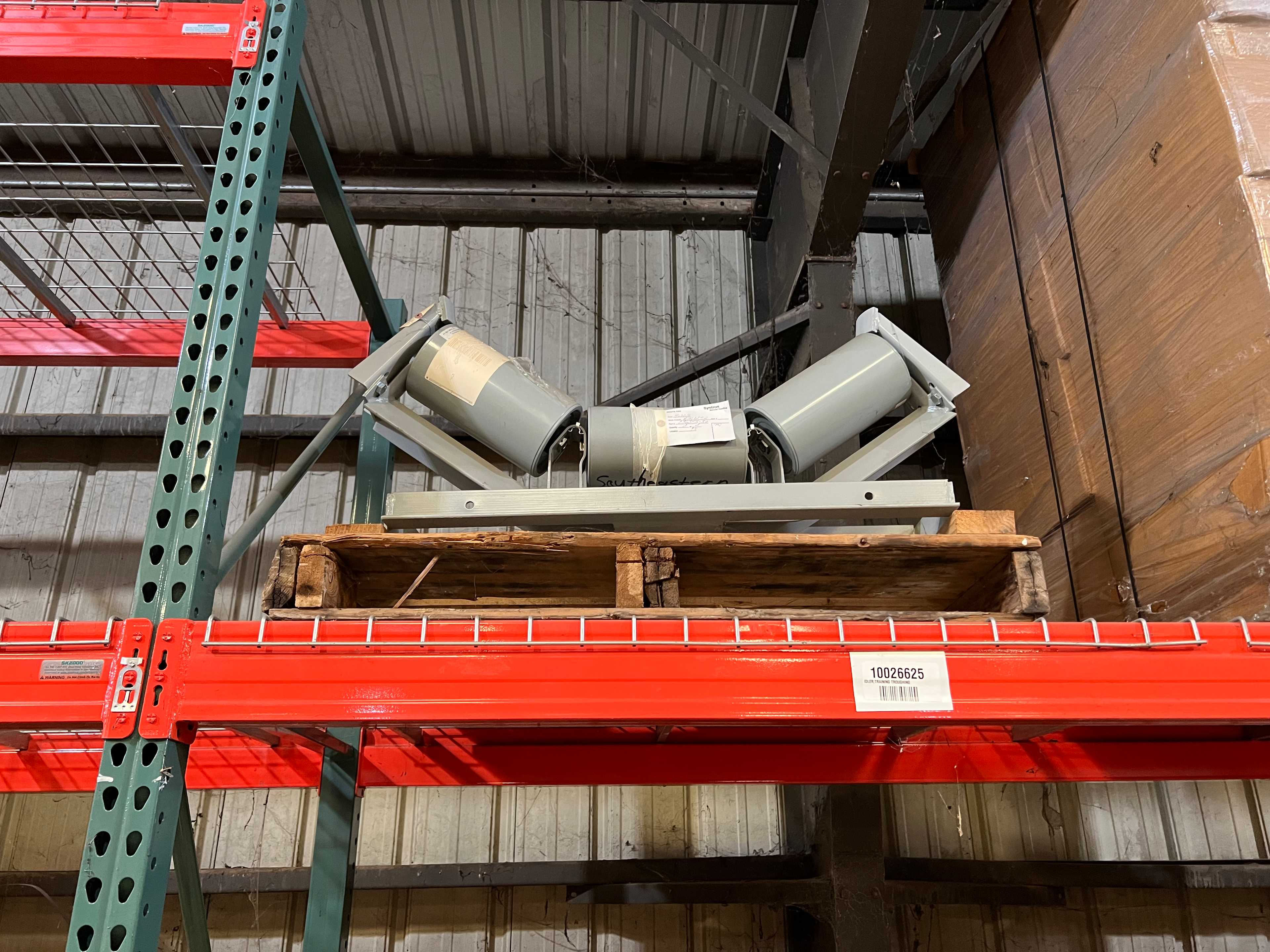 CONTENTS OF RACKING (RACKING NOT INCLUDED) - PALLET RACKING