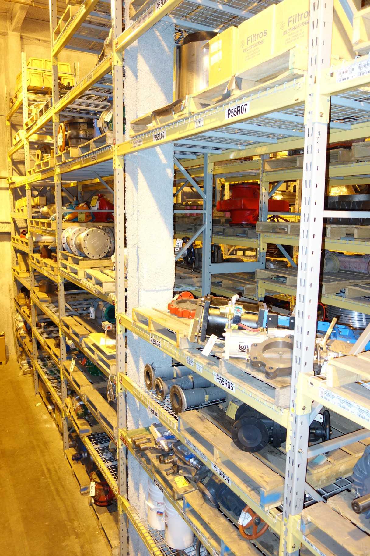 CONTENTS OF 1 UPRIGHT RACKING SECTION, VALVES - ELECTRIC MOTORS