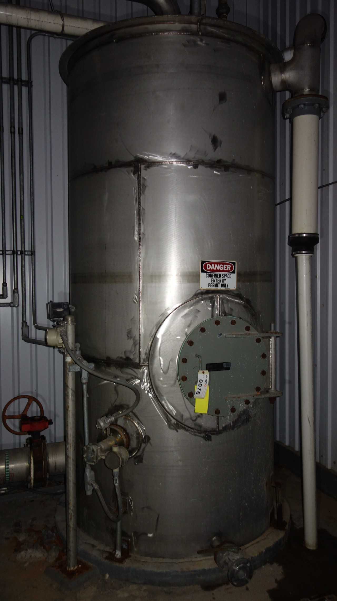 STAINLESS TANK 5ft diameter x 10ft tall - PROCESS EQUIPMENT