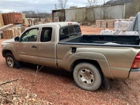 2008 Toyota Tacoma 4-Door 2WD Pickup Truck - PICKUP TRUCKS