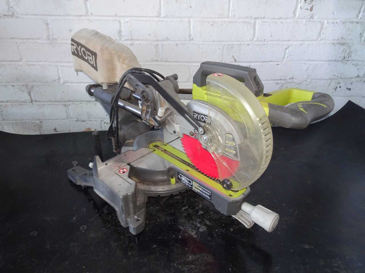 RYOBI Miter saw - Great condition - ELECTRIC POWER TOOLS