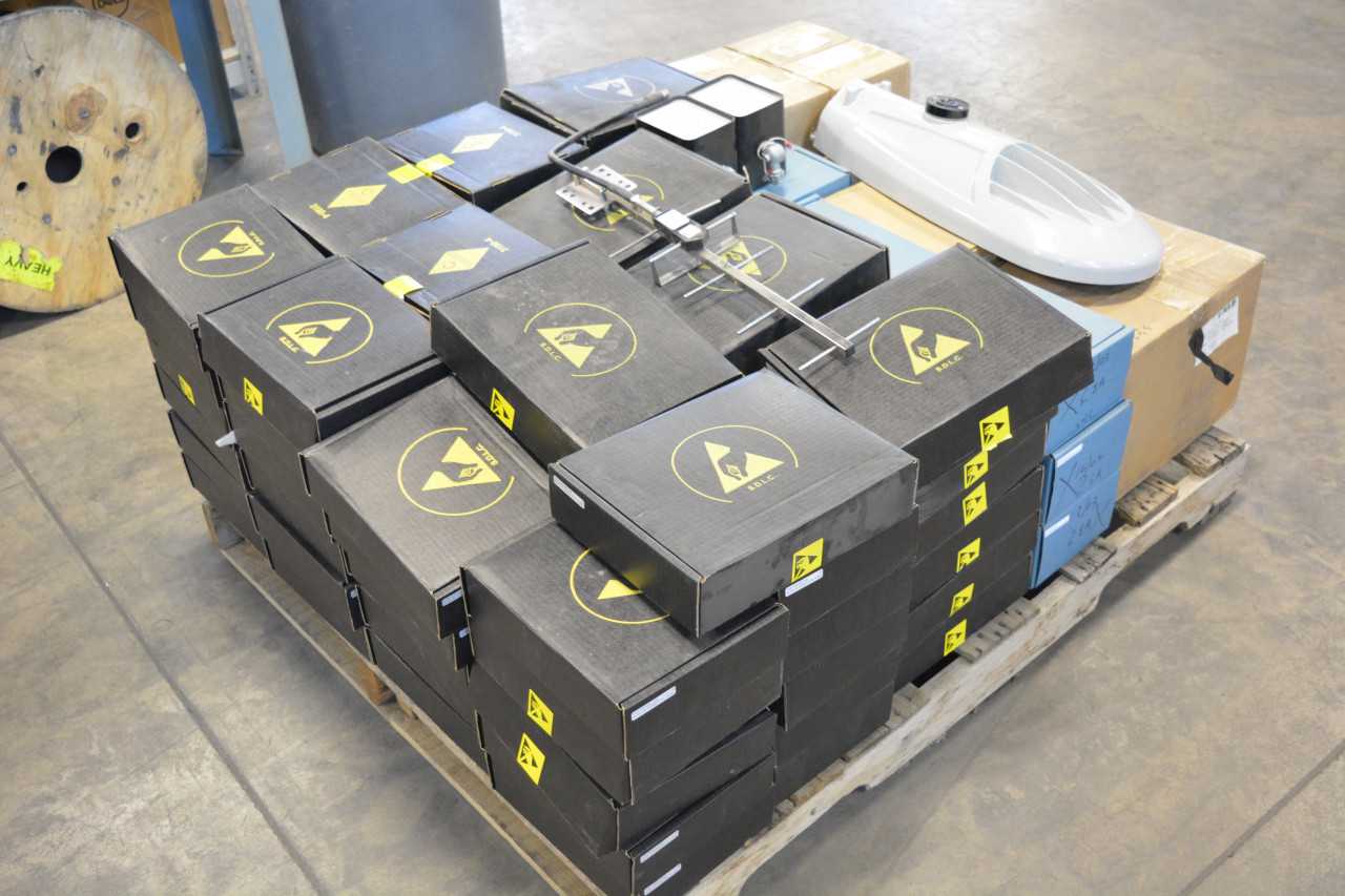 Lot of Communications Cards/Transmitters/Traffic Control Equipment - AUTOMATION & CONTROLS