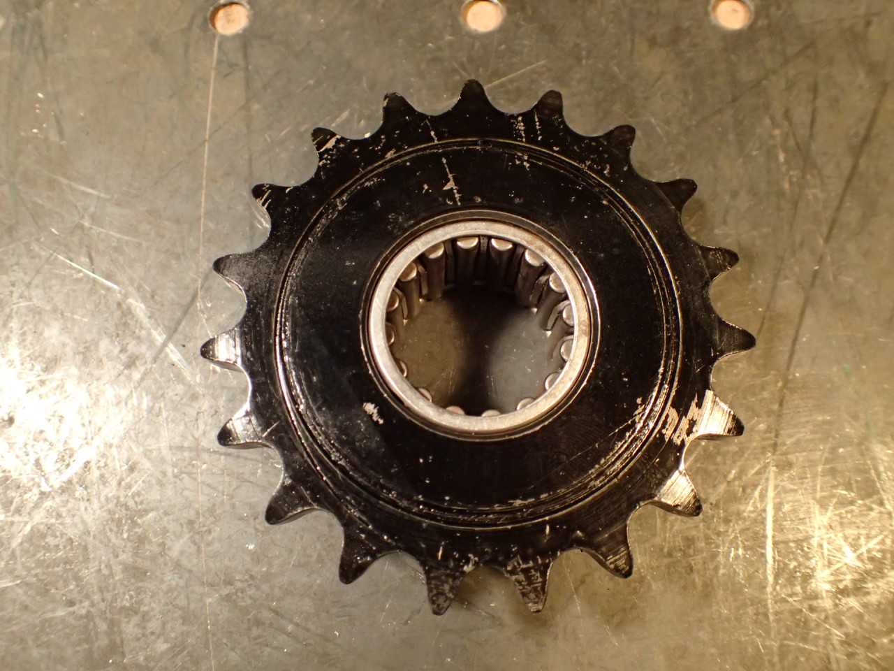 Browning HN40B19 #40 Steel Chain Sprocket: 19-Tooth 1" Needle Idler Bearing Bore - SPROCKET