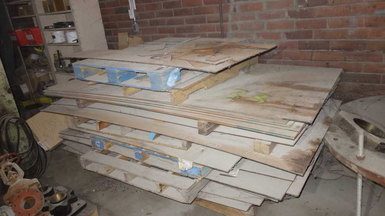 LOT OF ASSORTED STEEL PLATES (ALL PALLETS) - MACHINING ACCESSORIES & TOOLING