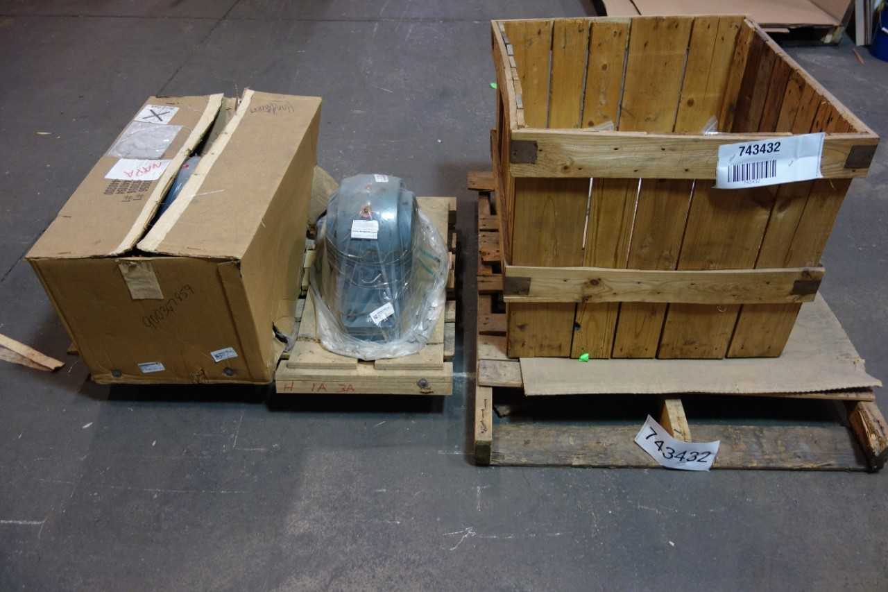 2 PALLETS OF ASSORTED PILLOW BLOCK BEARINGS AND ROLLER BEARINGS- DODGE - BEARINGS