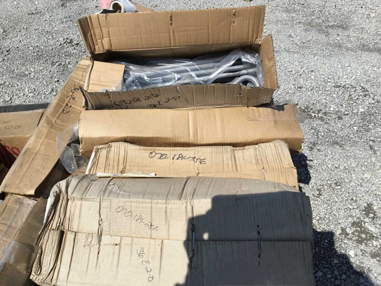 Lot of 3 Pallets of Miscellaneous Contrustion Hardware - ELECTRIC POWER TOOLS