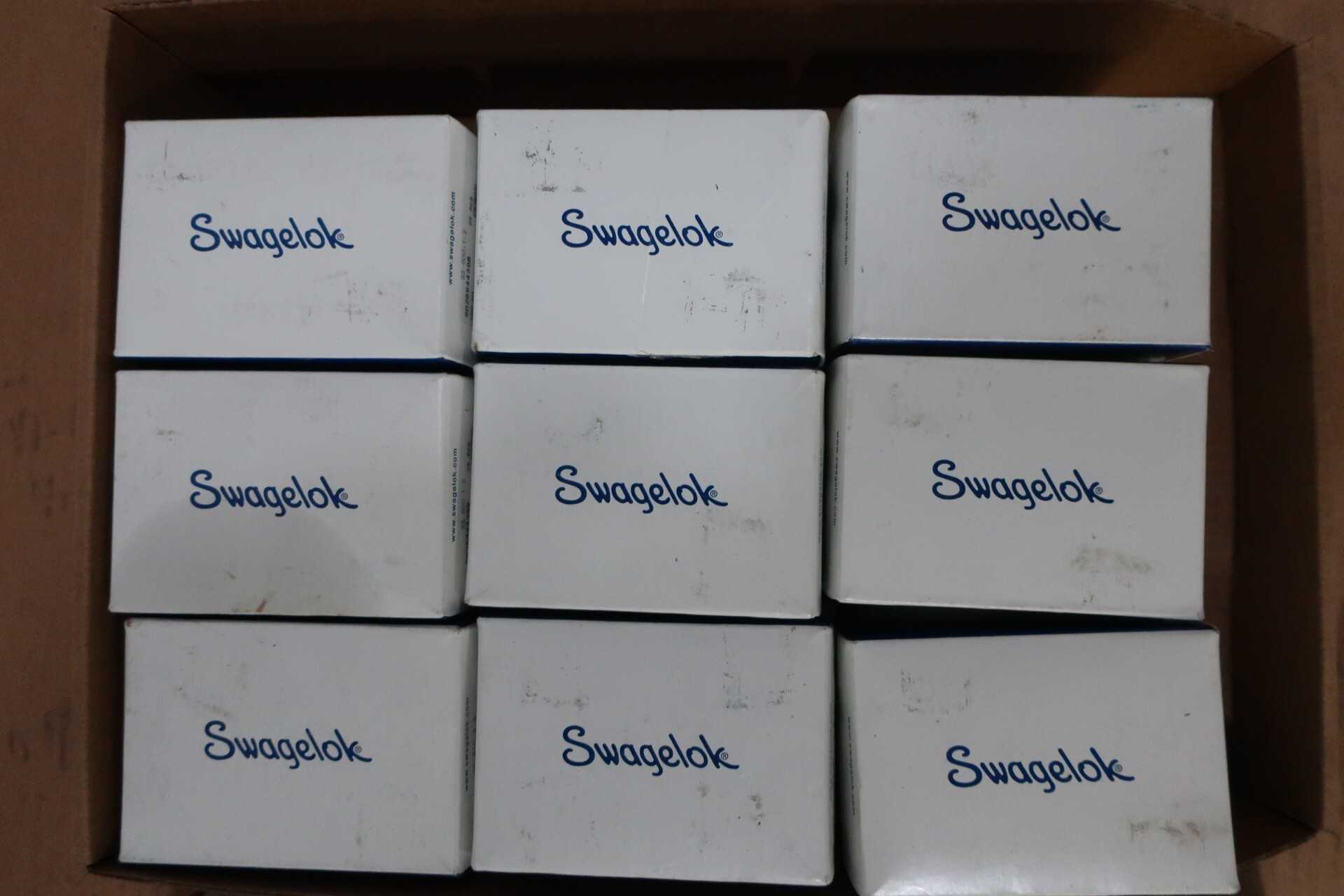 LOT OF ASSORTED SWAGELOK FITTINGS - PROCESS EQUIPMENT