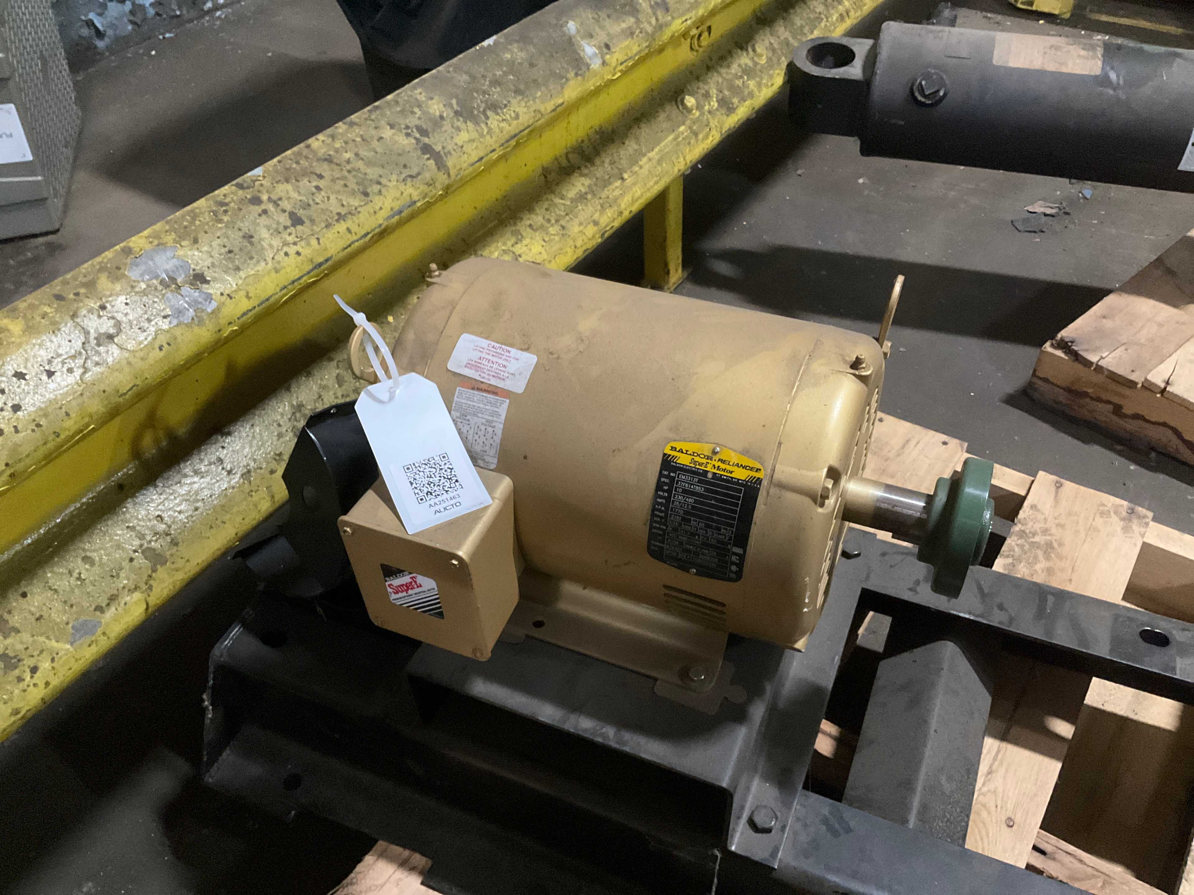 BALDOR RELIANCE SUPER-E AC MOTOR - AC MOTOR