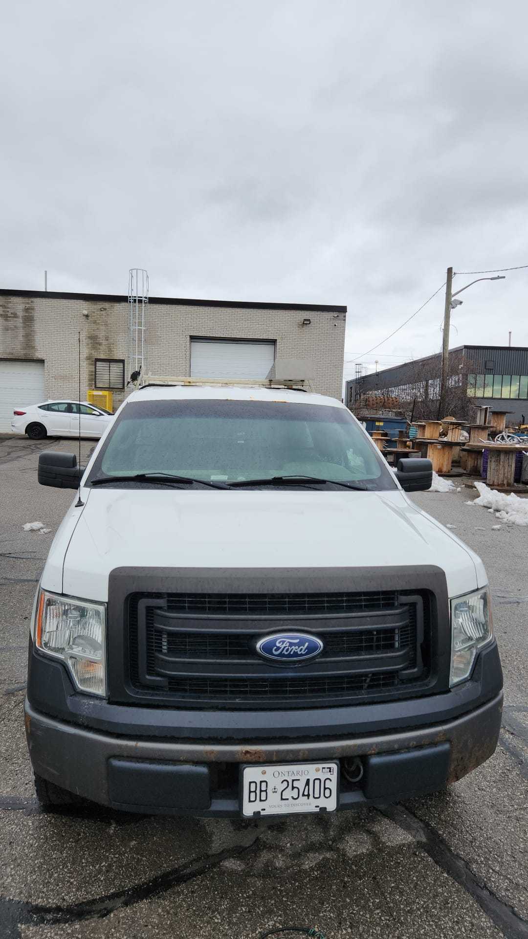 2013 FORD F-150 RWD REG CAB LONGBOX PICKUP TRUCK - HYDRO EXCAVATOR TRUCKS