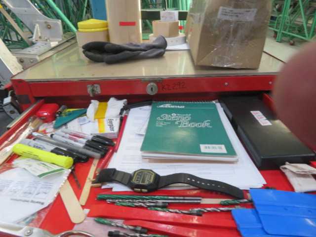 7 Drawer Tool Box Snap On and contents - MISCELLANEOUS
