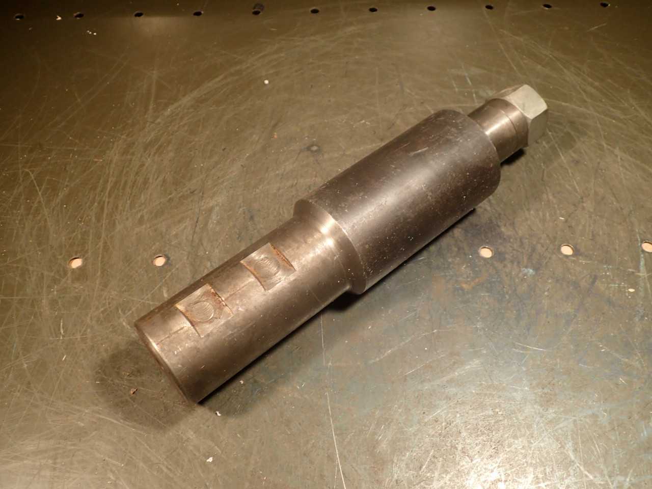 1" dia x 1-3/4" Long Horizontal Mill Arbor Milling Tool Holder: 2" Shank 11" OAL - END MILLS