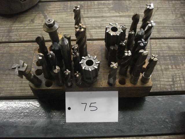 ASSORTMENT OF END MILL CUTTERS - MACHINING ACCESSORIES & TOOLING ASSORTMENT OF END MILL CUTTERS - MACHINING ACCESSORIES & TOOLING