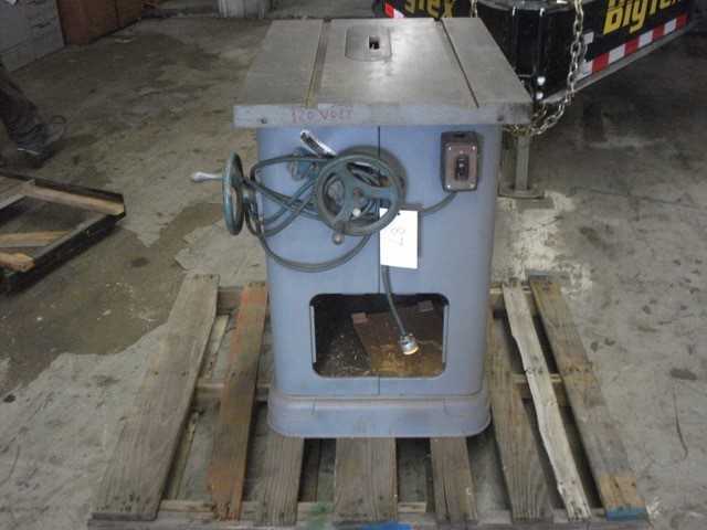 DELTA TABLE SAW 20 X 27 - TRAILER MOUNTED EQUIPMENT DELTA TABLE SAW 20 X 27 - TRAILER MOUNTED EQUIPMENT