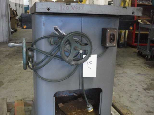 DELTA TABLE SAW 20 X 27 - TRAILER MOUNTED EQUIPMENT