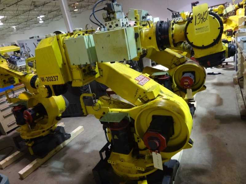 FANUC ROBOT R-2000I/165F WITH RJ3IB CONTROL, TEACH & CABLES - INDUSTRIAL ROBOTS