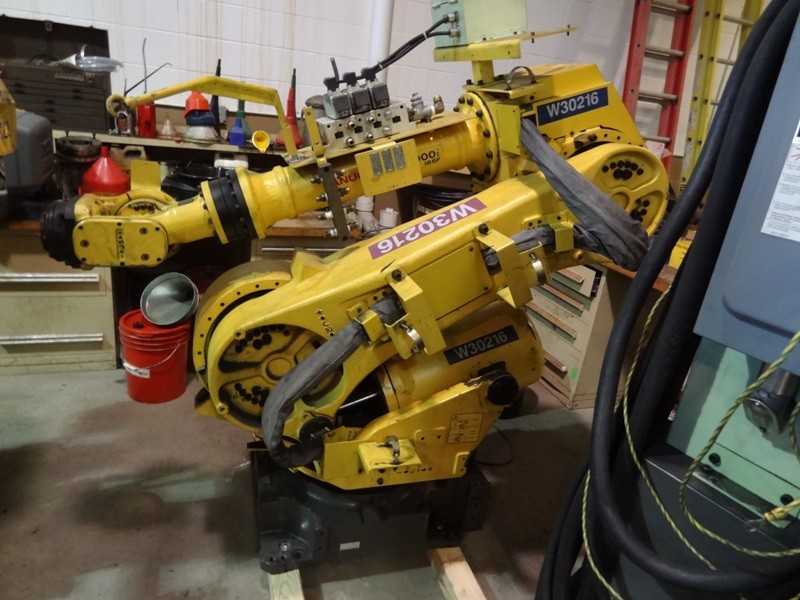 FANUC ROBOT R-2000I/165F WITH RJ3IB CONTROL, TEACH & CABLES - INDUSTRIAL ROBOTS