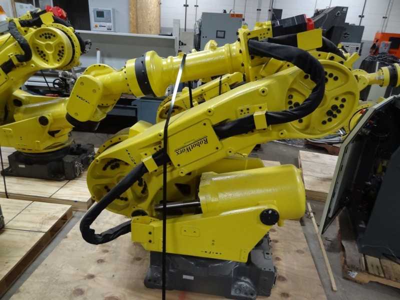 COMPLETELY REFURBISHED FANUC ROBOT R-2000iA/200F WITH R-J3iB CONTROL - INDUSTRIAL ROBOTS