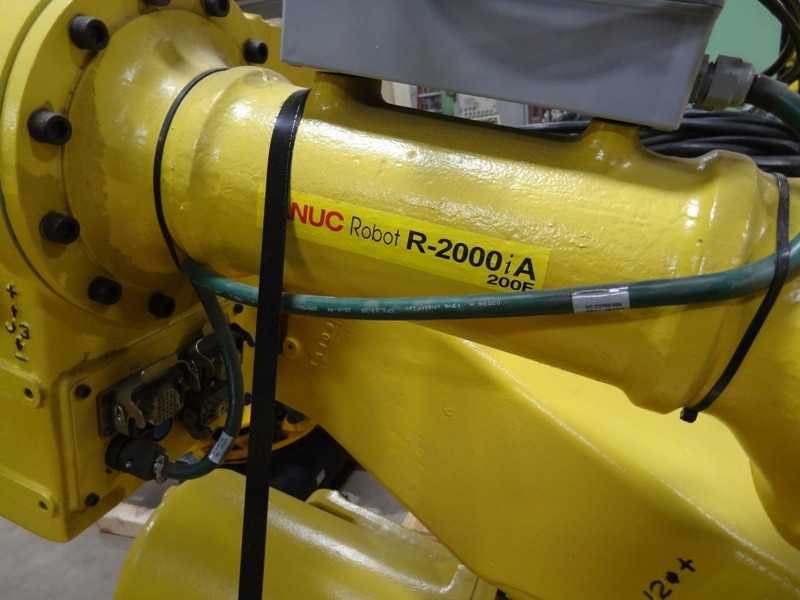 COMPLETELY REFURBISHED FANUC ROBOT R-2000iA/200F WITH R-J3iB CONTROL - INDUSTRIAL ROBOTS