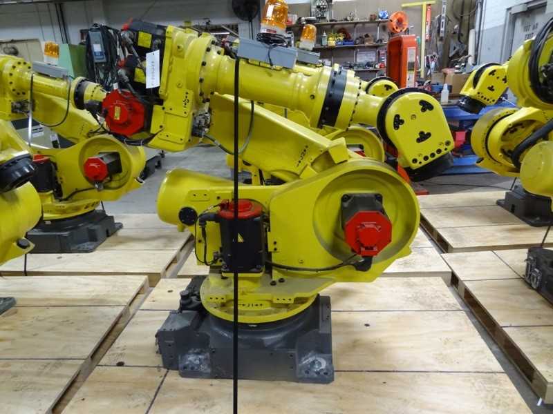 COMPLETELY REFURBISHED FANUC ROBOT R-2000iA/200F WITH R-J3iB CONTROL - INDUSTRIAL ROBOTS