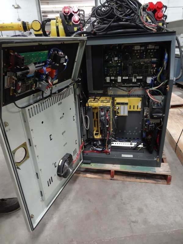 COMPLETELY REFURBISHED FANUC ROBOT R-2000iA/200F WITH R-J3iB CONTROL - INDUSTRIAL ROBOTS