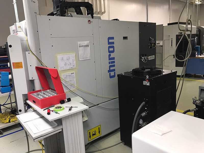 CHIRON FZ 12 MT 5 AXIS CNC MILLING & TURNING CNTR, YEAR 2014, LOCATION TN - INDUSTRIAL ROBOTS