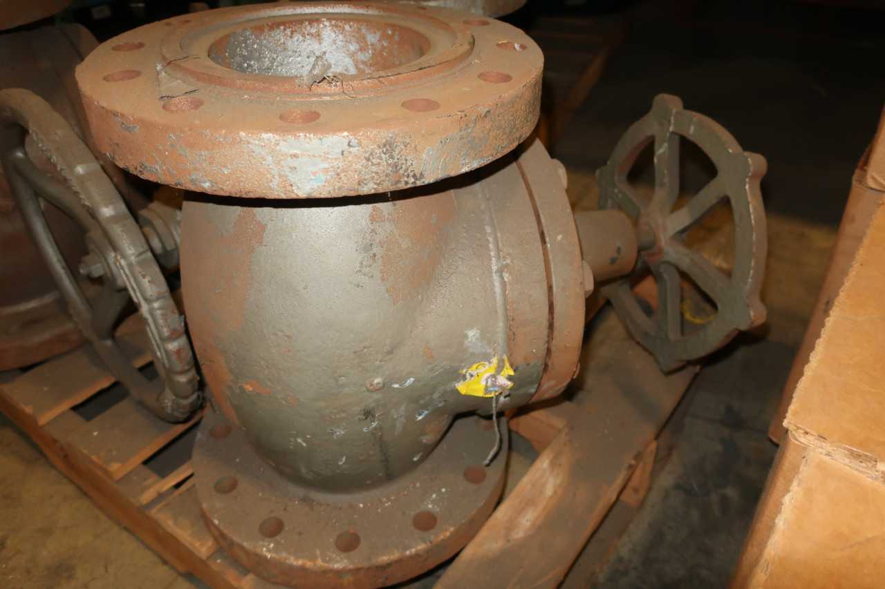 LOT OF 3 6IN ASSORTED GLOBE VALVES FLANGED - GLOBE VALVE