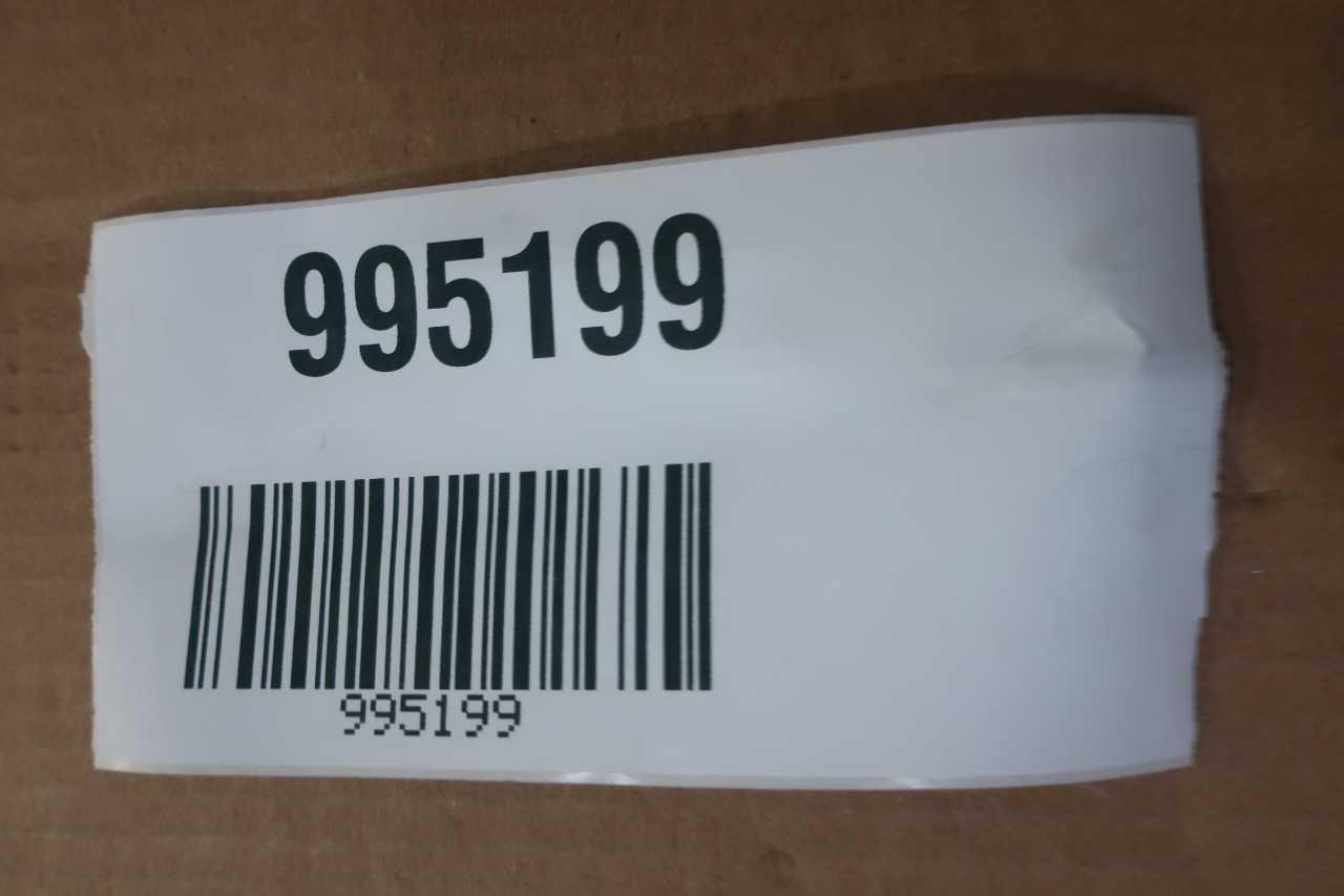 LOT OF ASSORTED SWAGELOK FITTINGS - PROCESS EQUIPMENT