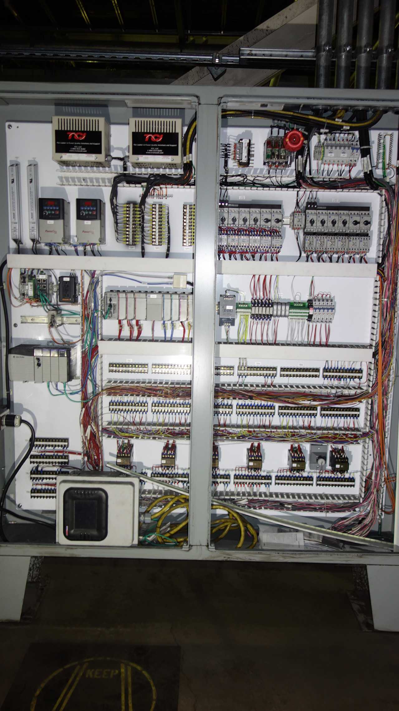 ALLEN BRADLEY CONTROL CABINET W/ 1756 CONTROLLOGIX - AUTOMATION & CONTROLS
