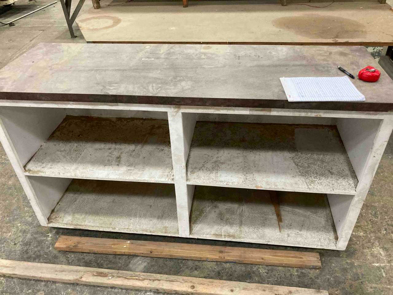 horizontal storage - SHELVING