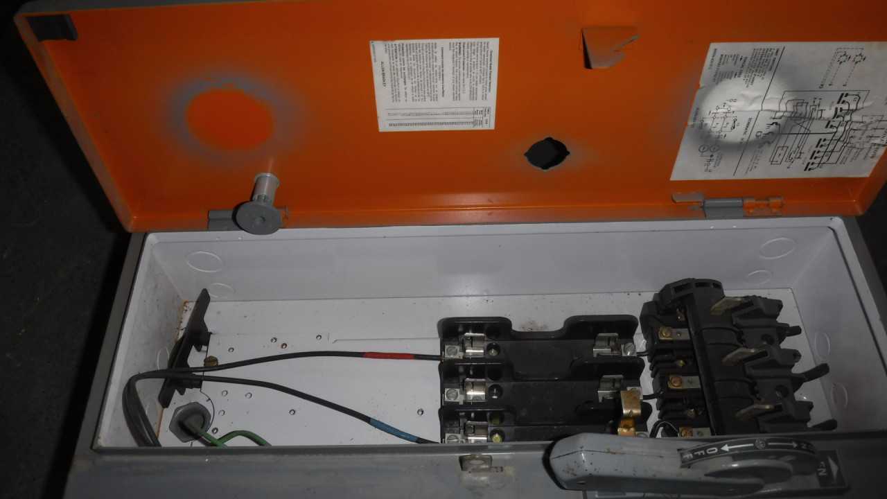 Lot of Assorted Starter Enclosures - ELECTRICAL COMPONENTS