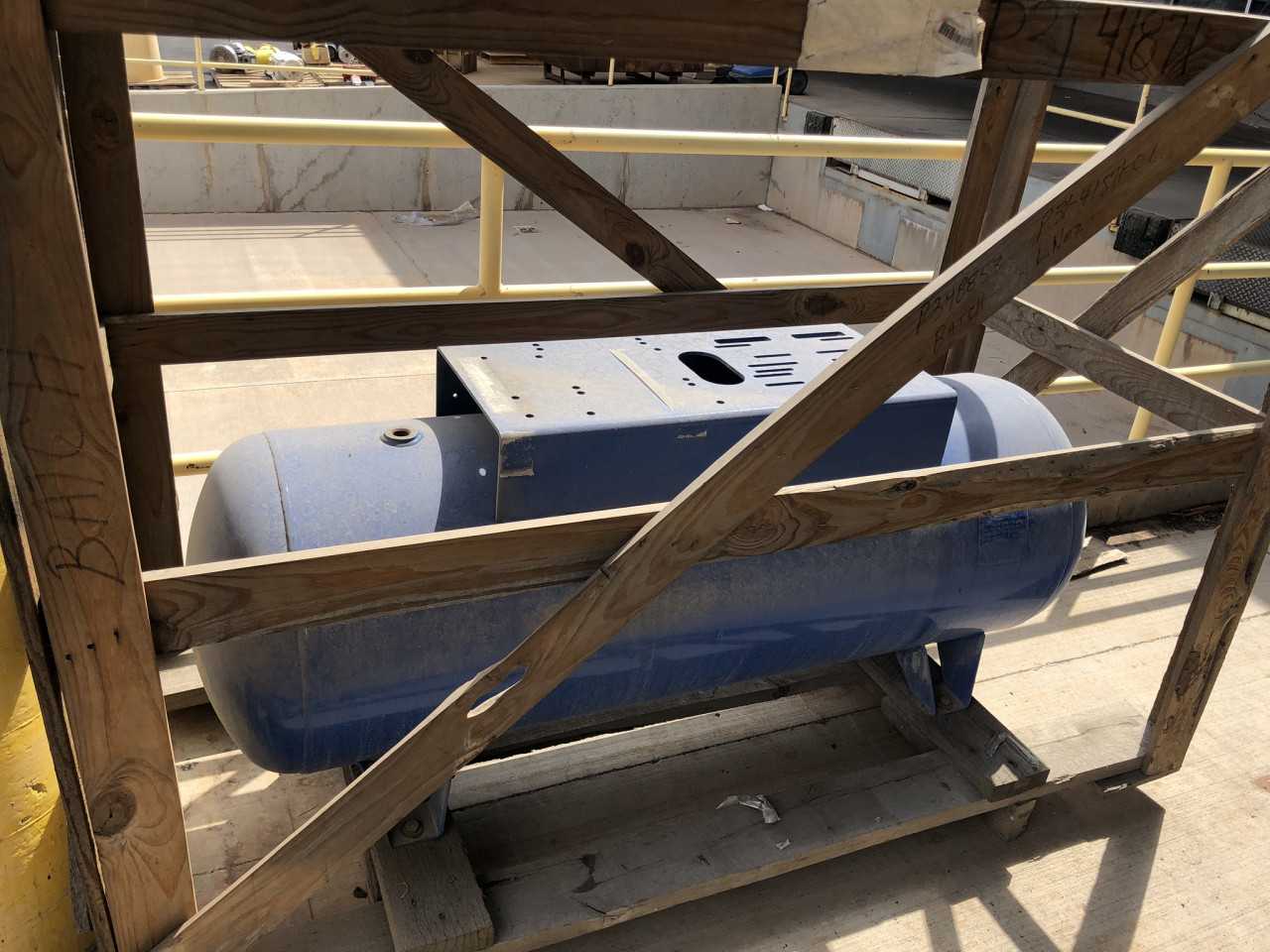 Quincy Compressor Motor and Auxiliary Tank - AIR COMPRESSORS