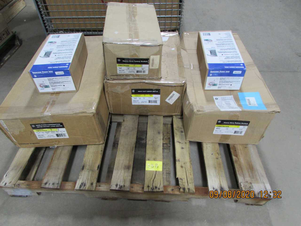 GE Meter Socket Load Centers, Safety Switches &  Generator Power Outlet - ELECTRICAL COMPONENTS