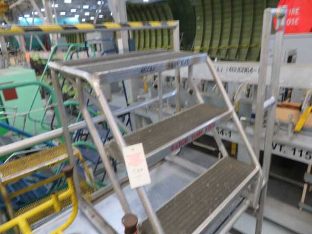 Aluminum Step on Wheels - MISCELLANEOUS