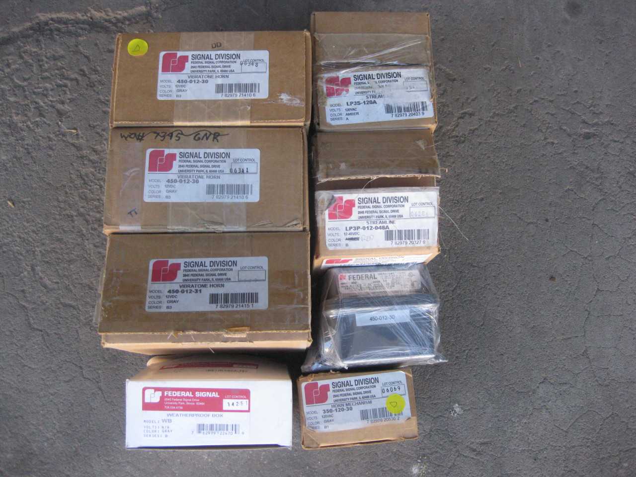 FEDERAL SIGNAL HORN & BUZZER ( QTY 8 ) - ELECTRICAL COMPONENTS