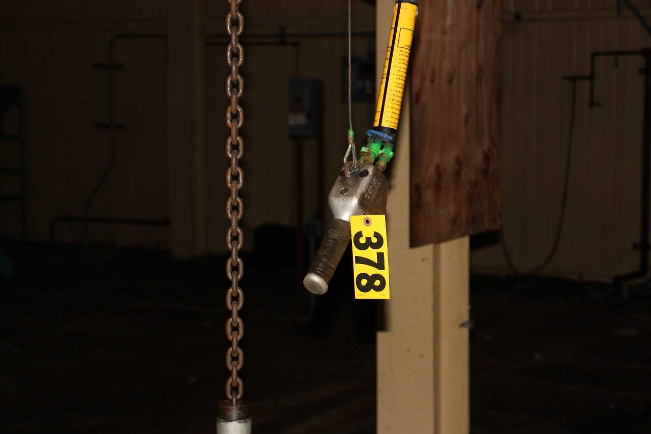 Air Hoist, 1 Ton Capacity - LIFTING EQUIPMENT