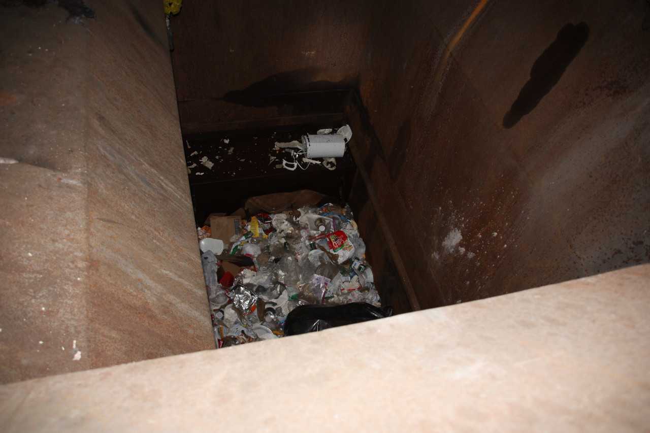 Trash Compactor - BALERS