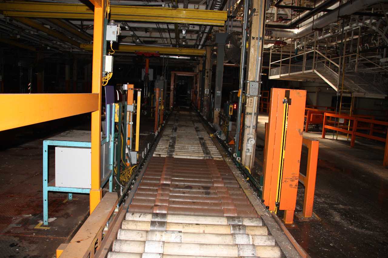 Powered Roller Conveyor 150' long x 5' wide, with control panels - CONVEYORS