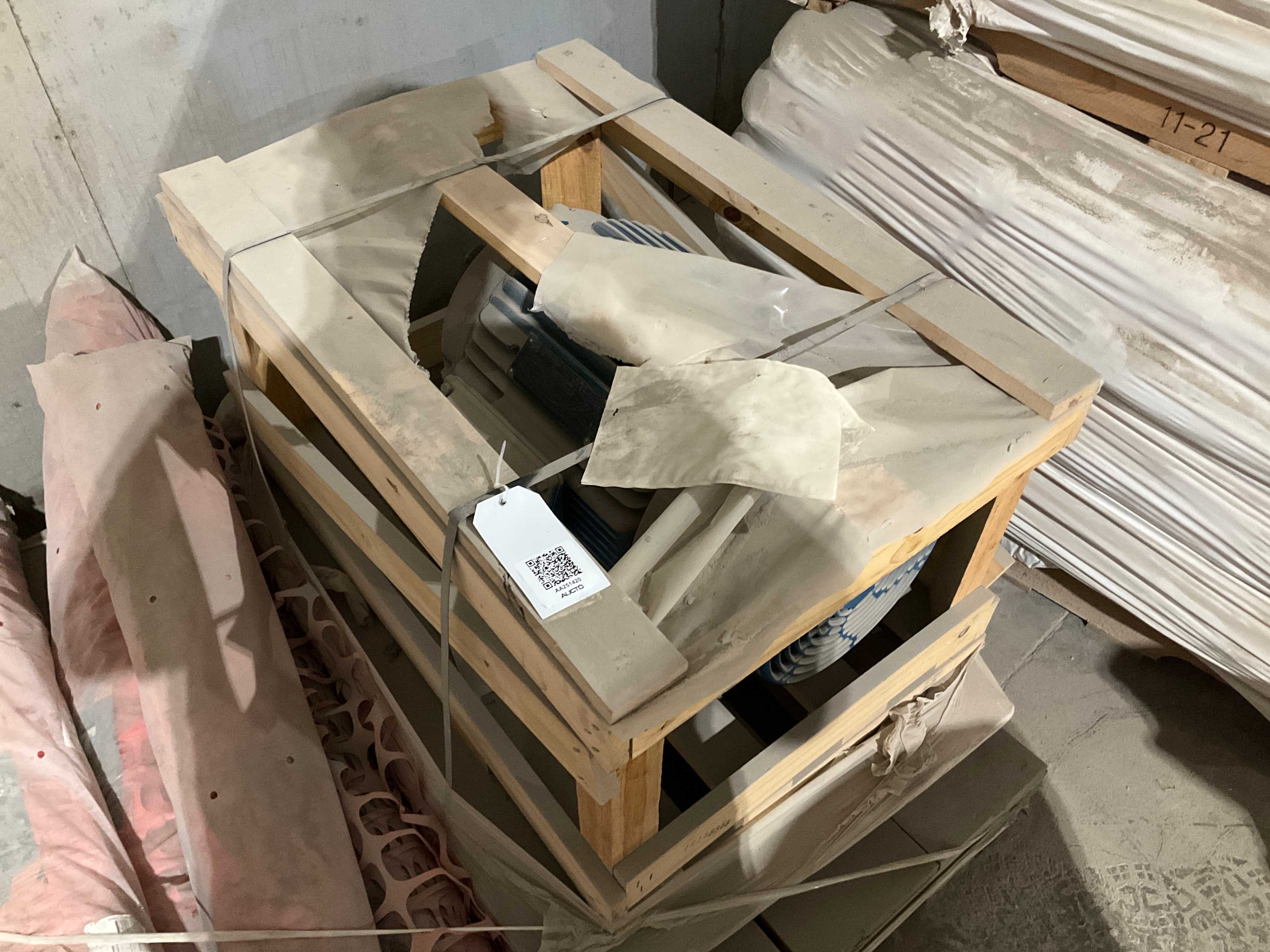 WEG 02218ET3Y180L-W221 AC MOTOR - AC MOTOR