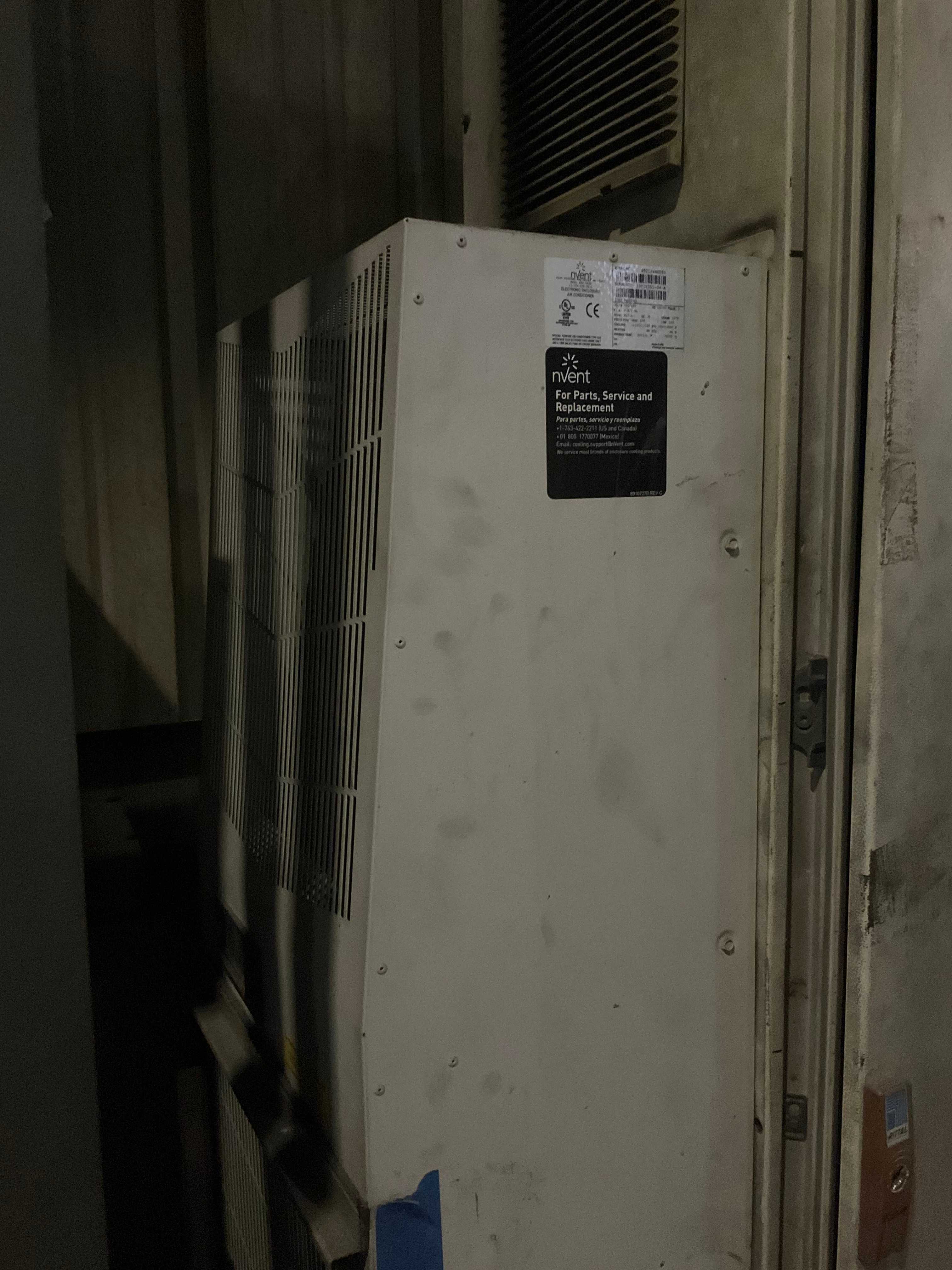 ALLEN BRADLEY ELECTRICAL CONTROL CABINET WITH DRIVES - CONTROL CABINETS