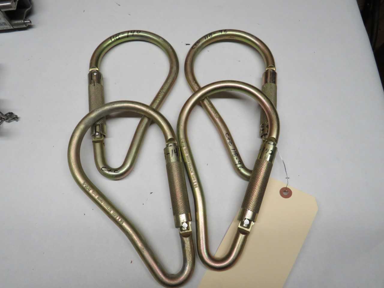 LOT OF 4 CARABINERS Z25912, 0321, EN362:2004/B, S-2012 35KN/7868LBS, 08P2 - LIFTING EQUIPMENT