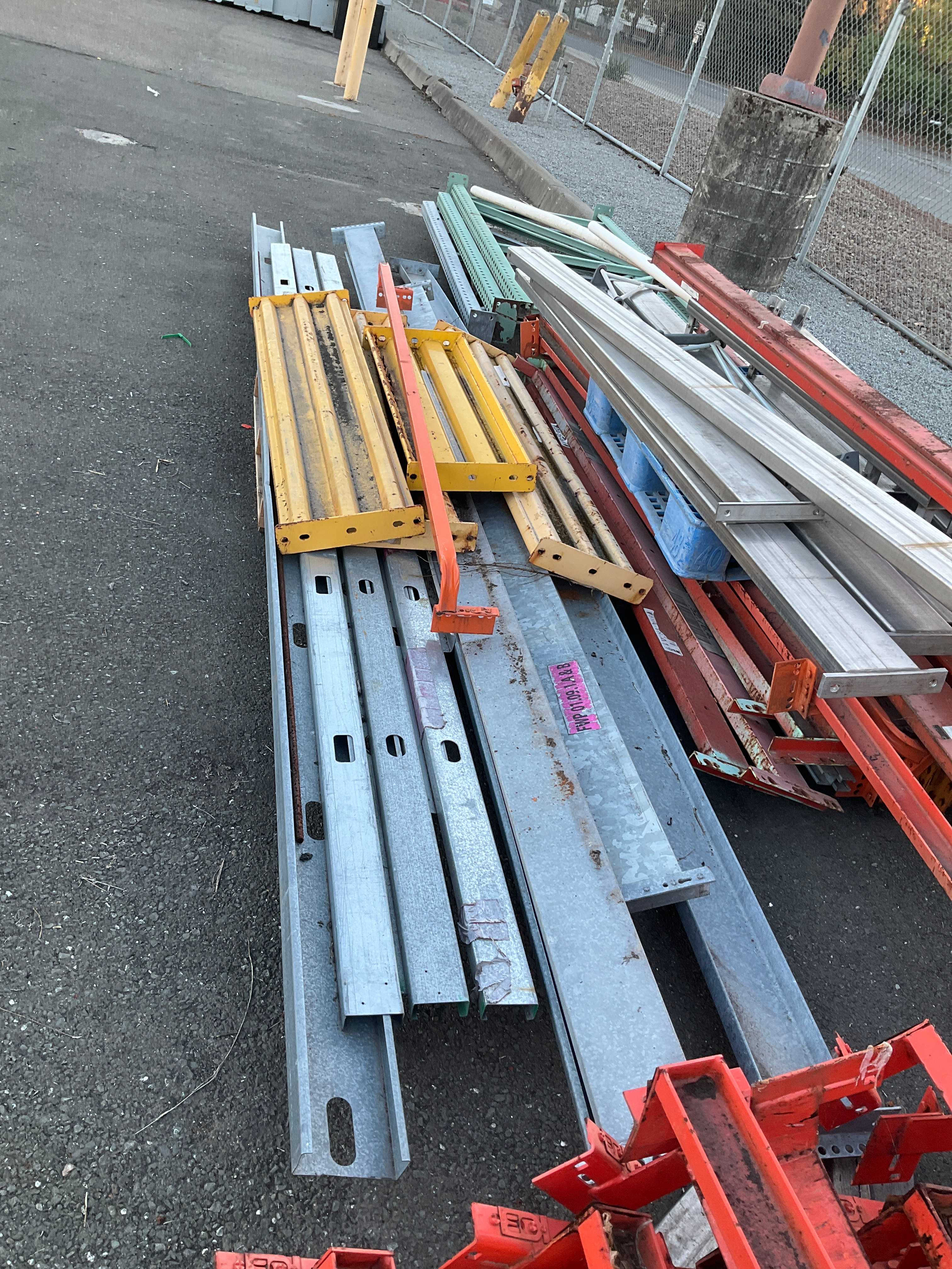 ASSORTED PALLET RACKING