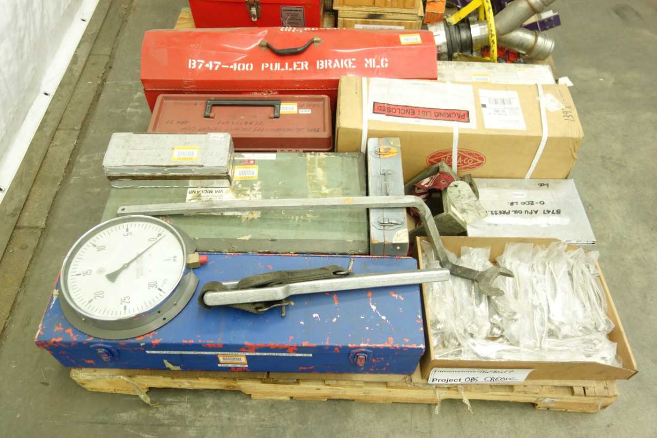 2 PALLETS OF ASSORTED AVIATION TOOLS AND SAFETY EQUIPMENT - SAFETY EQUIPMENT