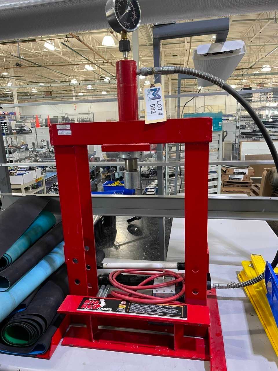 Big Red Hydraulic Press - PRESSES