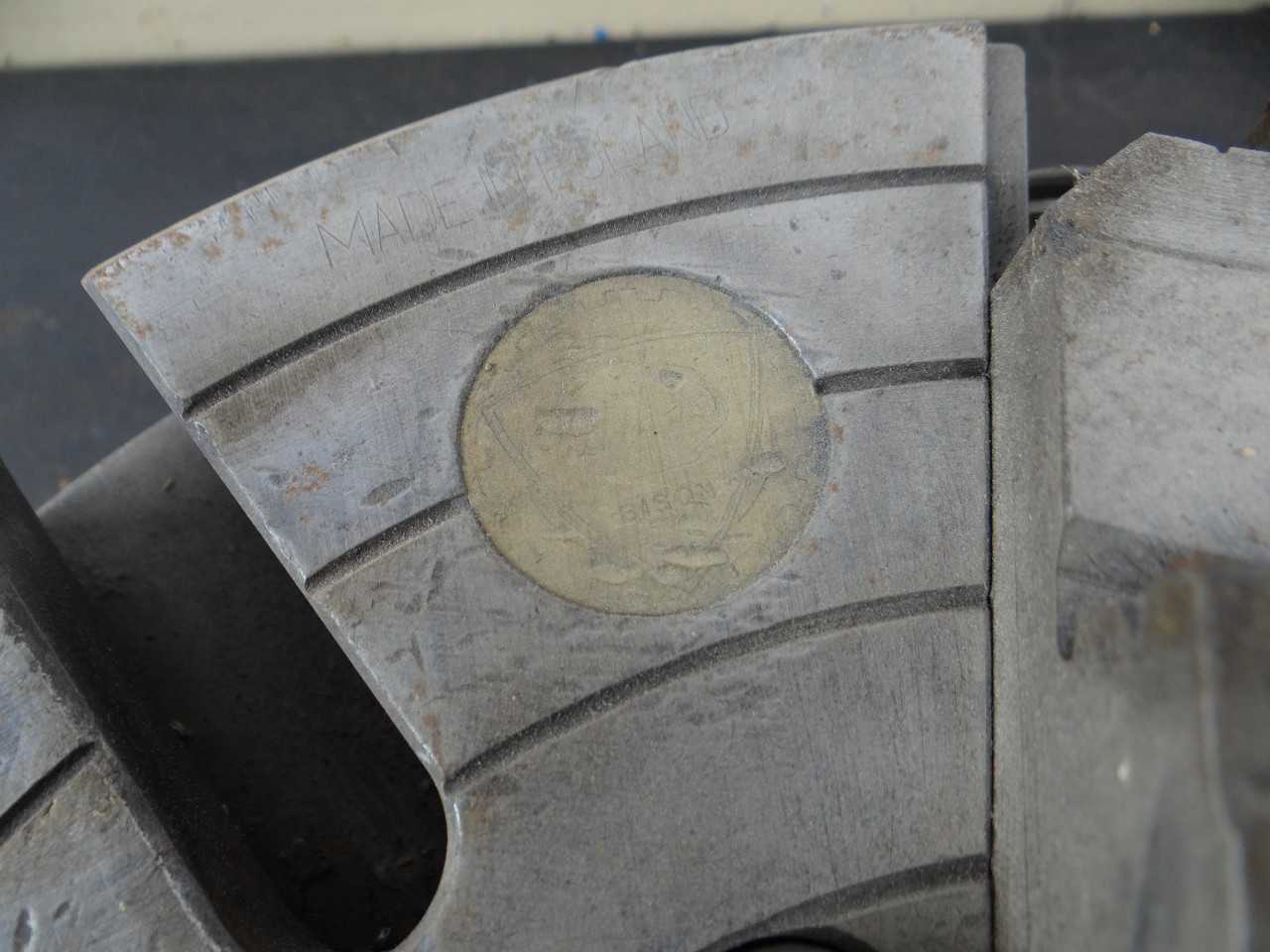 BISON 12 INCH 4 JAW LATHE CHUCK - HOLEMAKING TOOLS