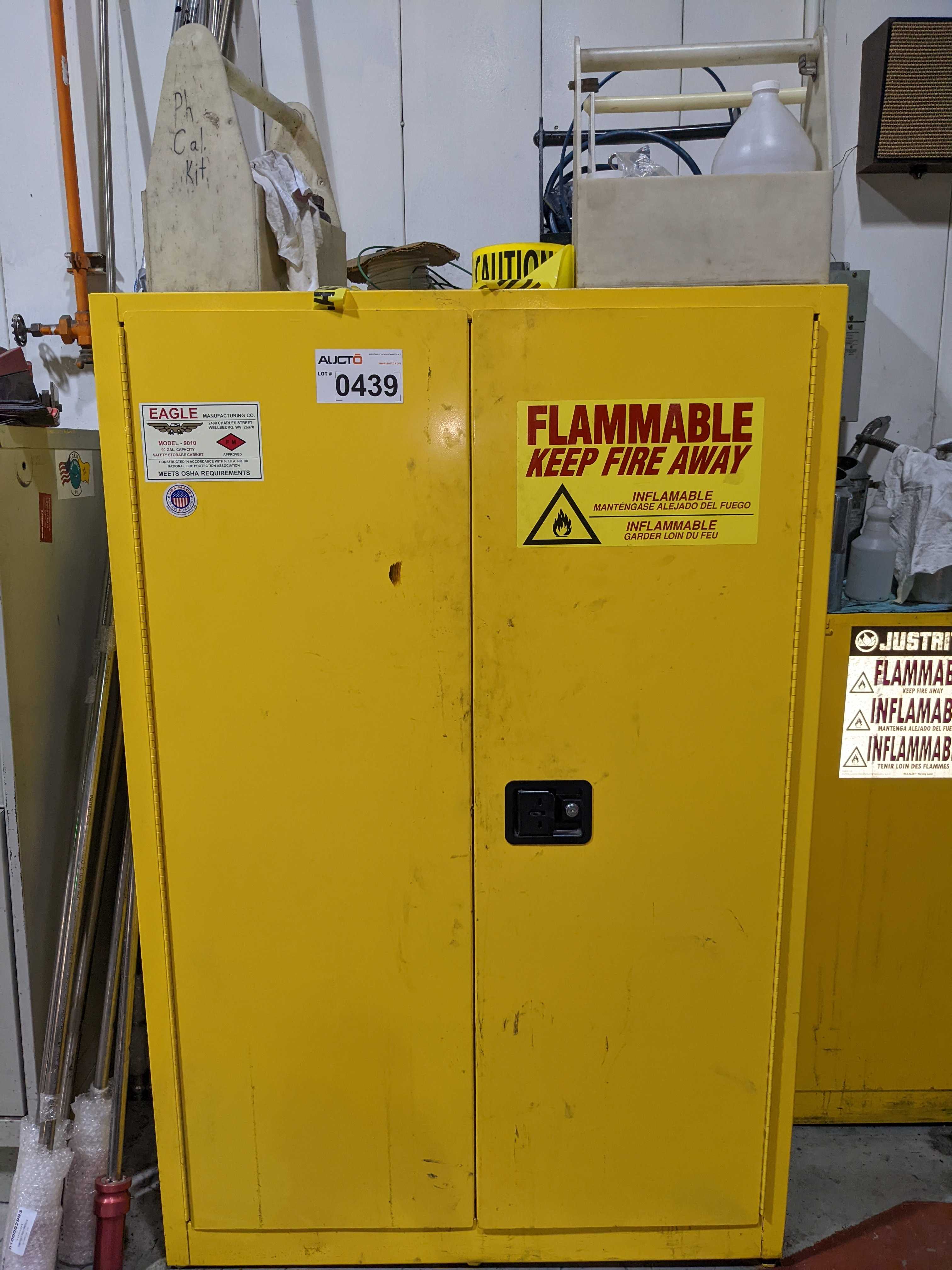 FIRE SAFETY CABINET WITH CONTENTS - SAFETY EQUIPMENT