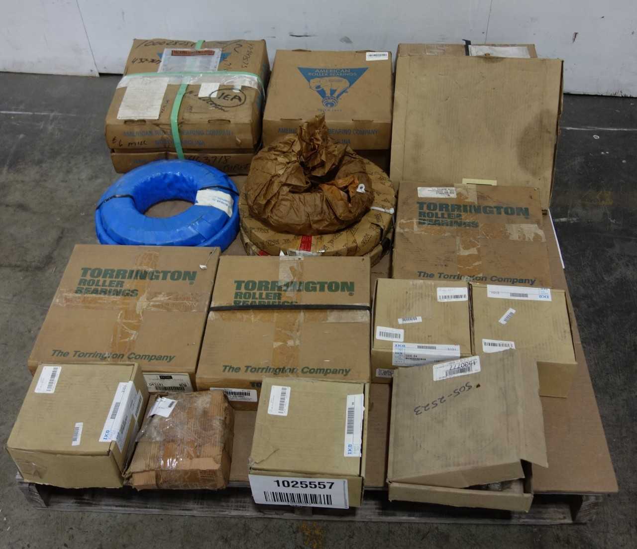 LOT OF ASSORTED BEARINGS - BEARINGS