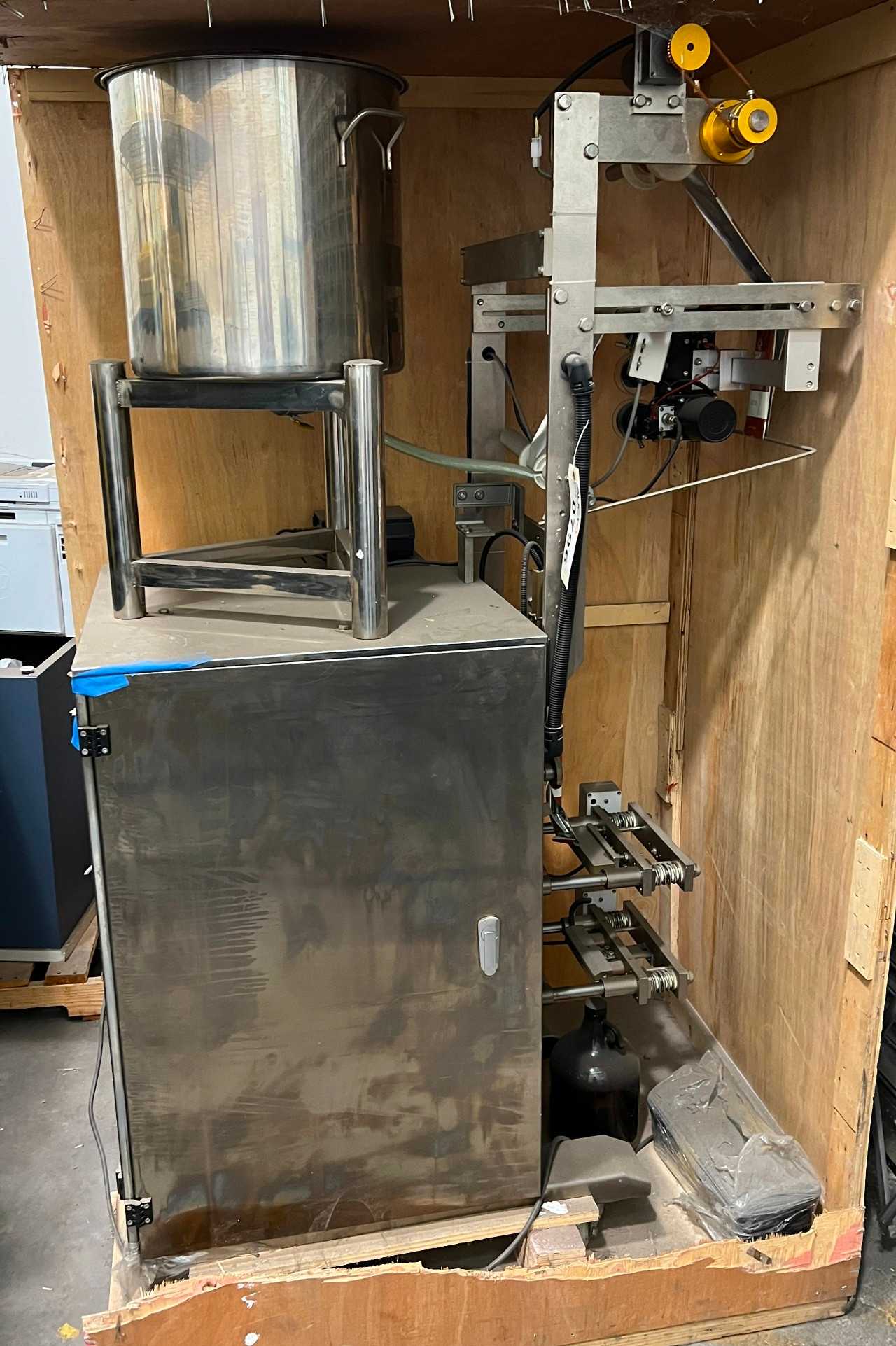 FO SHAN DESSION DS-300Y BAG FILLING/SEALING MACHINE - PACKAGING